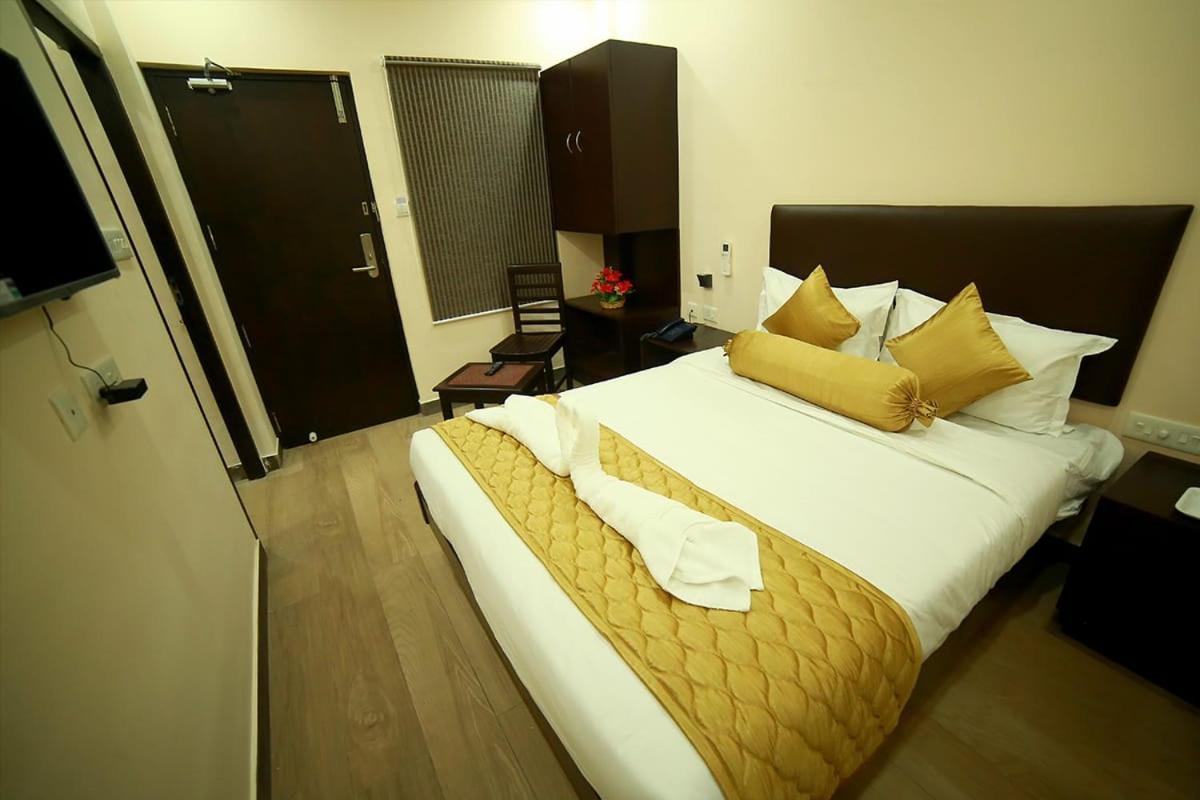 Sapphire Inn Pondicherry Esterno foto