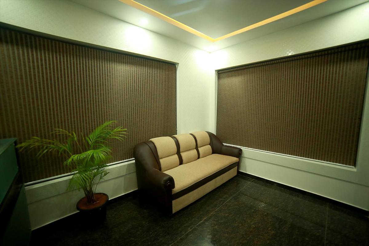Sapphire Inn Pondicherry Esterno foto