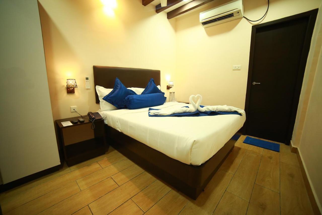 Sapphire Inn Pondicherry Esterno foto