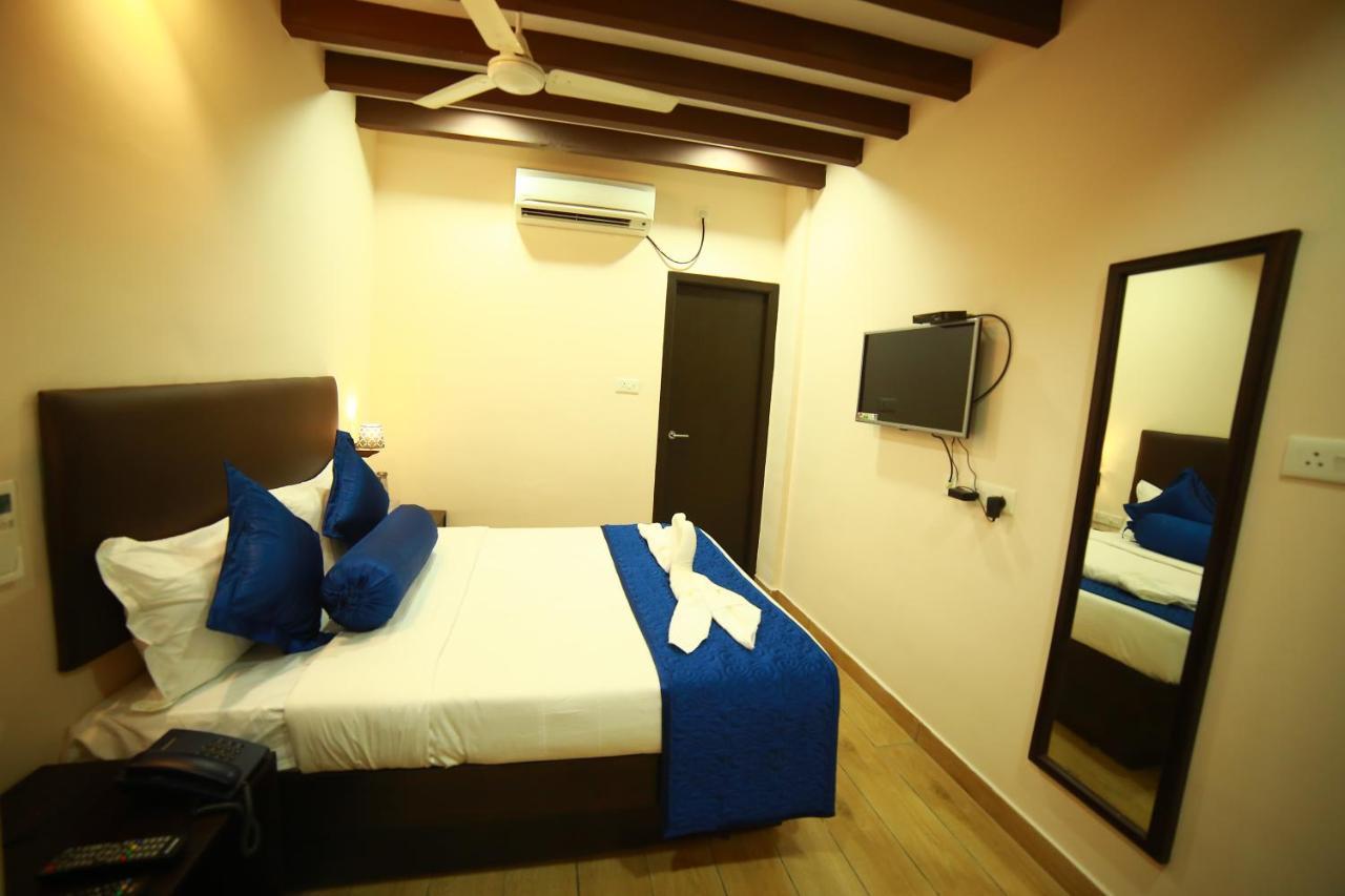 Sapphire Inn Pondicherry Esterno foto