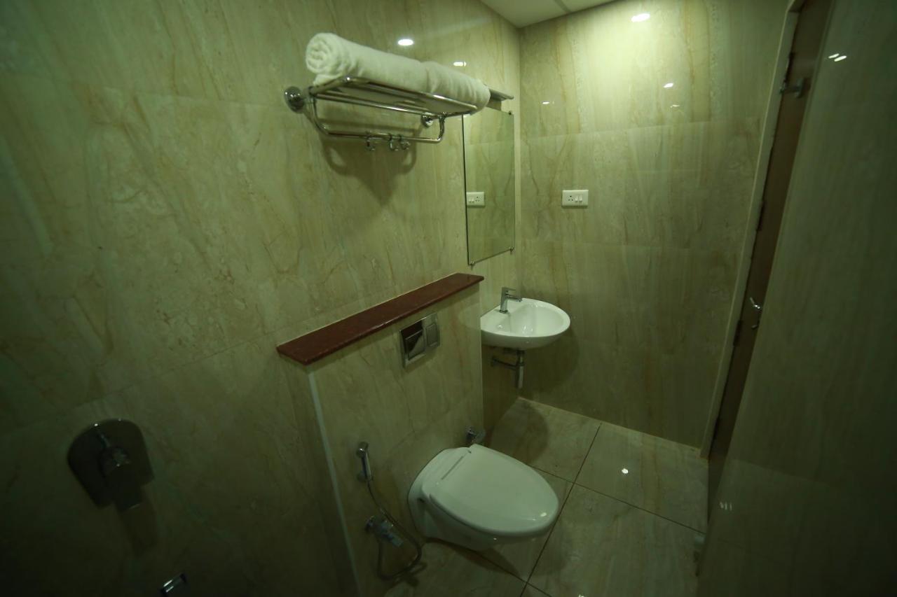 Sapphire Inn Pondicherry Esterno foto